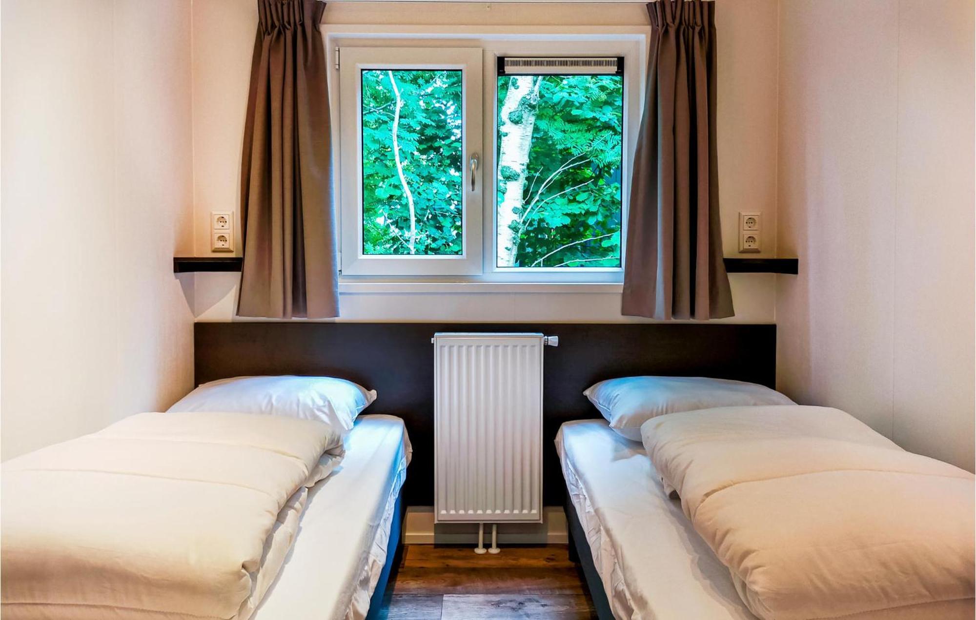 Chalet 84 Oosterwolde  Eksteriør billede